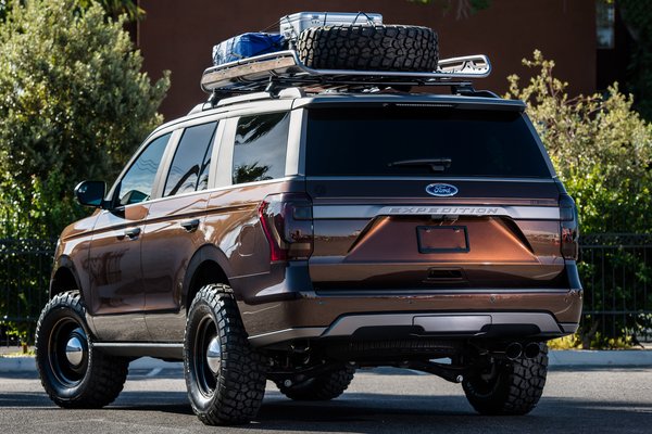 2018 Ford Expedition Classic by LGE CTS