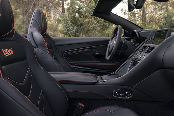 2020 Aston Martin DBS Superleggera Volante Interior