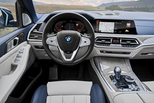 2019 BMW X7 Instrumentation