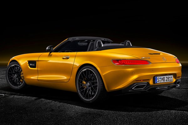 2019 Mercedes-Benz AMG GT S Roadster