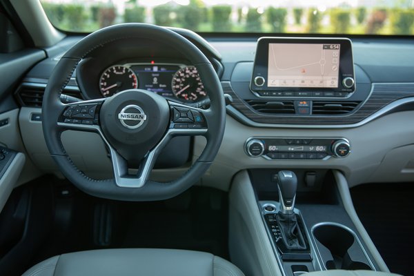 2019 Nissan Altima edition ONE Instrumentation