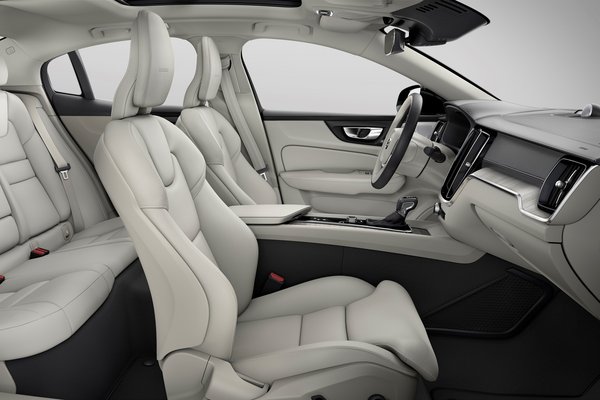 2019 Volvo S60 Inscription Interior