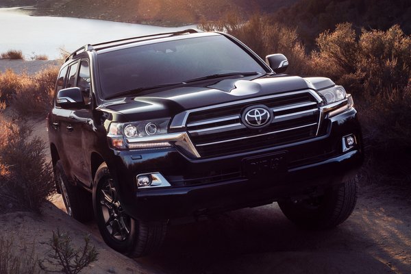 2020 Toyota Land Cruiser Heritage edition