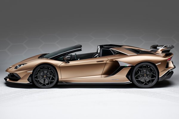 2020 Lamborghini Aventador SVJ Roadster