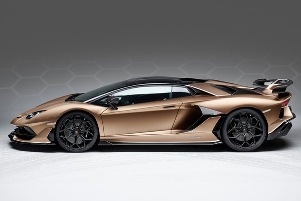 2020 Lamborghini Aventador SVJ Roadster