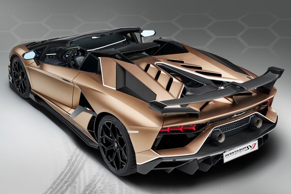 2020 Lamborghini Aventador SVJ Roadster