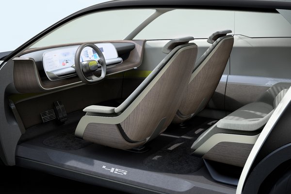 2019 Hyundai 45 Interior