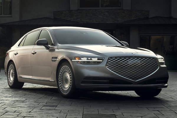 2020 Genesis G90