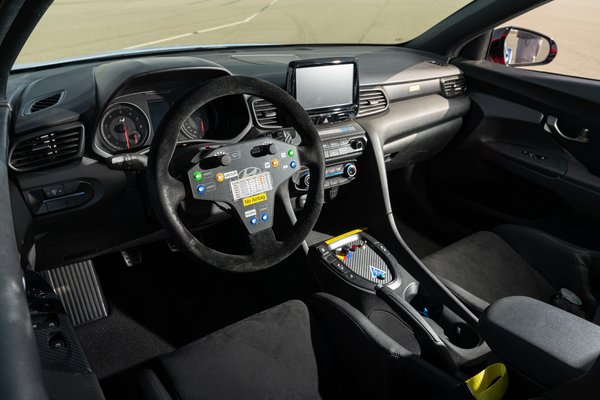 2019 Hyundai RM19 Prototype Interior