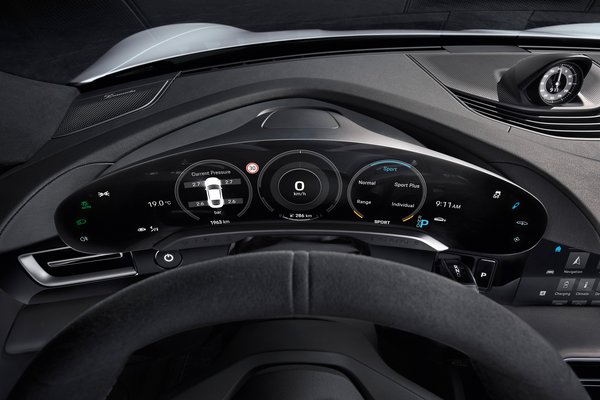 2020 Porsche Taycan Instrumentation