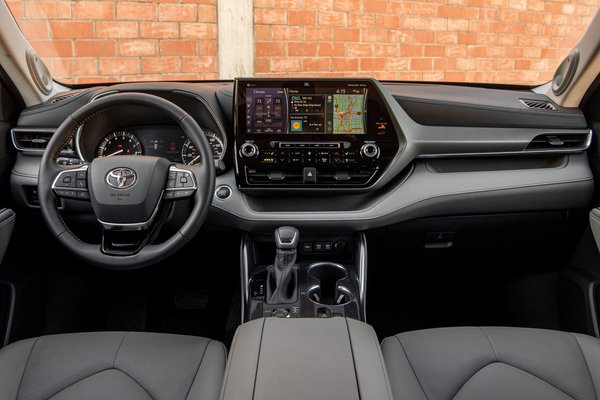 2020 Toyota Highlander Platinum Interior