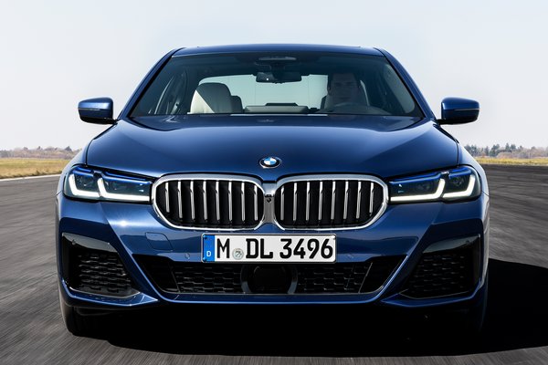 2021 BMW 5-Series 530e sedan