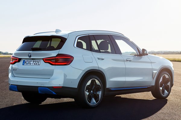 2021 BMW iX3