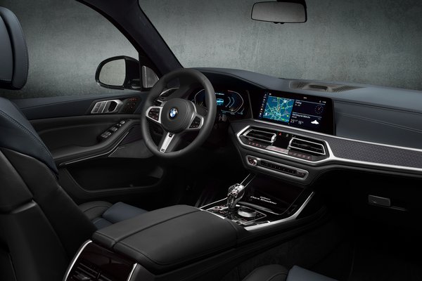 2021 BMW X7 Dark Shadow edition Interior
