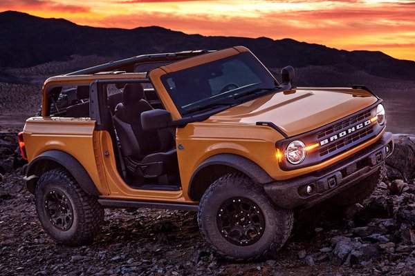 2022 Ford Bronco 2d
