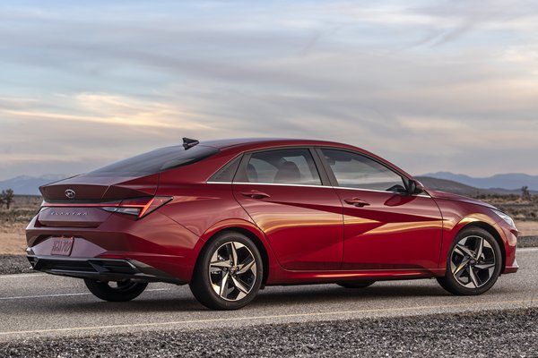 2021 Hyundai Elantra sedan