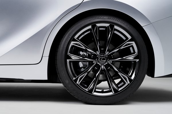 2021 Lexus IS 350 F Sport Wheel