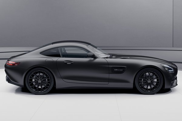 2021 Mercedes-Benz AMG GT coupe Stealth Edition