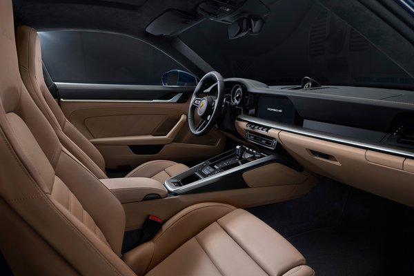 2021 Porsche 911 Turbo Coupe Interior