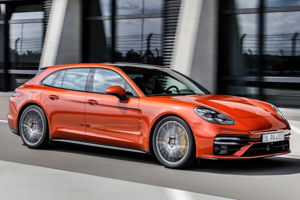 2021 Porsche Panamera Sport Turismo Turbo S