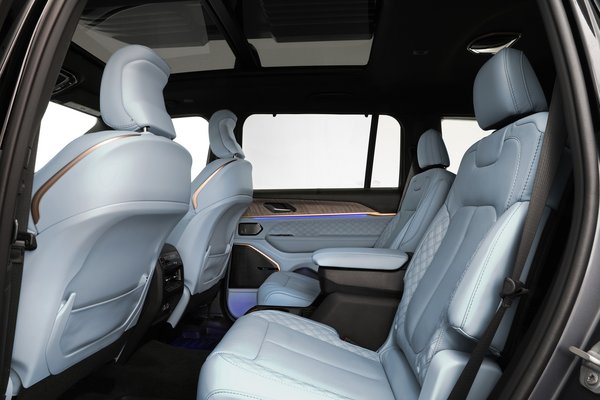 2021 Jeep Grand Cherokee L Breckenridge Interior