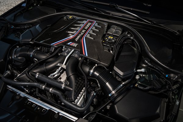 2022 BMW 5-Series M5 CS Engine