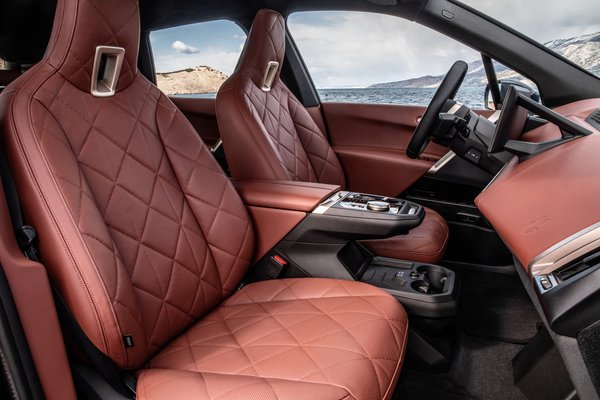 2022 BMW iX Interior