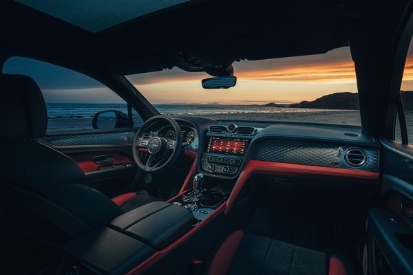 2022 Bentley Bentayga S Interior
