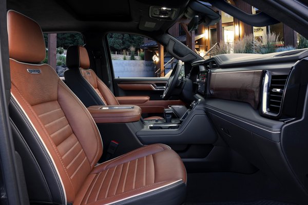 2022 GMC Sierra 1500 Denali Crew Cab Interior