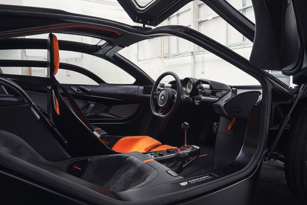 2022 Gordon Murray Automotive T.50 Interior