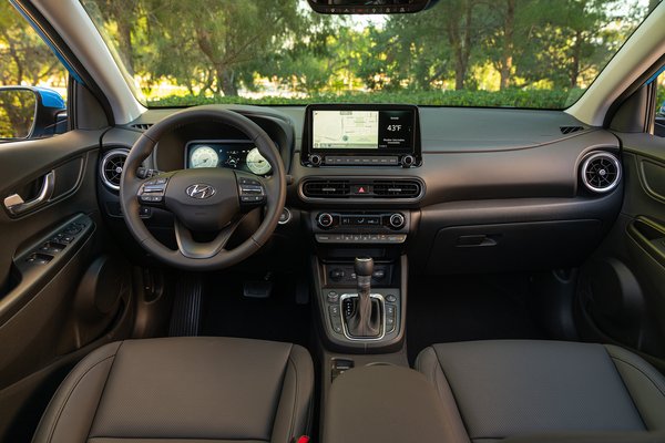 2022 Hyundai Kona Limited Interior