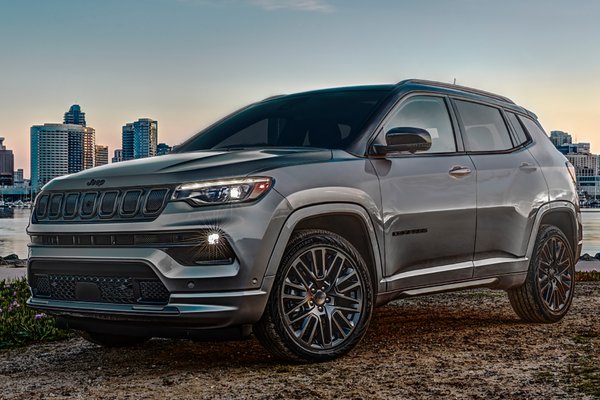 2022 Jeep Compass Limited with High Altitude Package