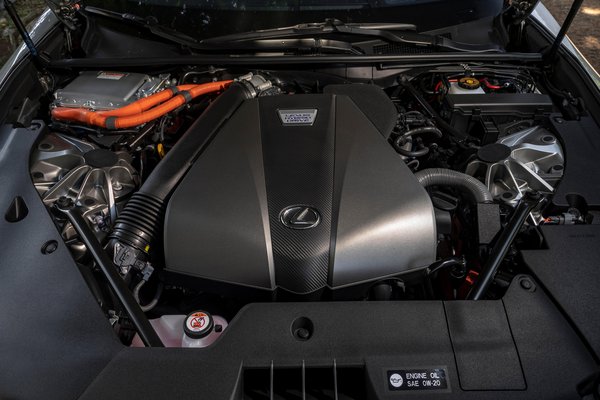 2022 Lexus LC 500h Engine