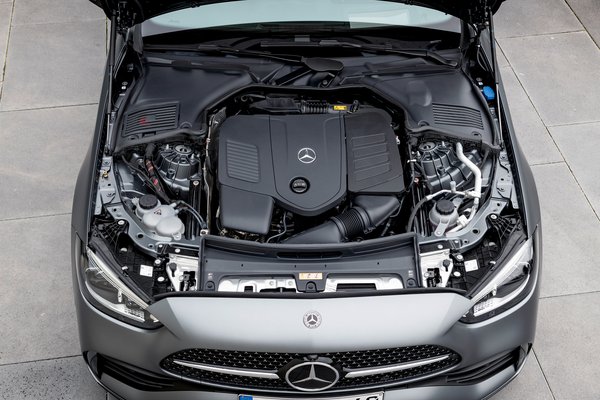 2022 Mercedes-Benz C-Class Sedan Engine