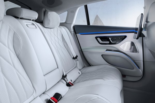2022 Mercedes-Benz EQS Interior