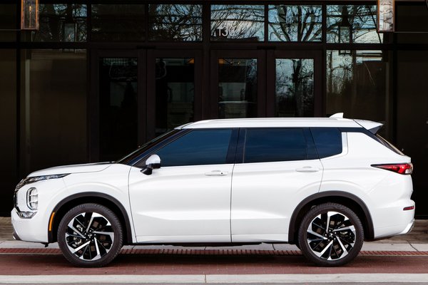 2022 Mitsubishi Outlander SEL