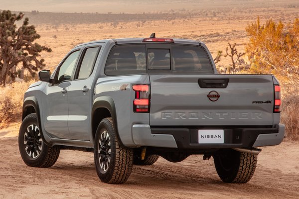 2022 Nissan Frontier Crew Cab