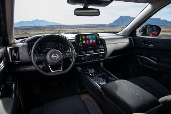 2022 Nissan Pathfinder Interior