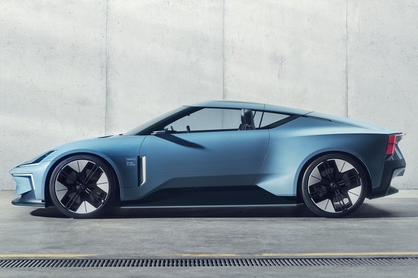 2022 Polestar O2