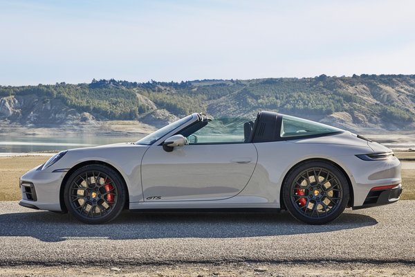 2022 Porsche 911 Targa 4 GTS