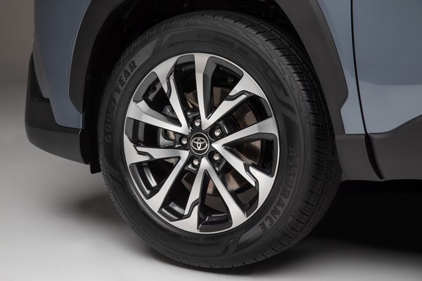 2022 Toyota Corolla Cross Wheel