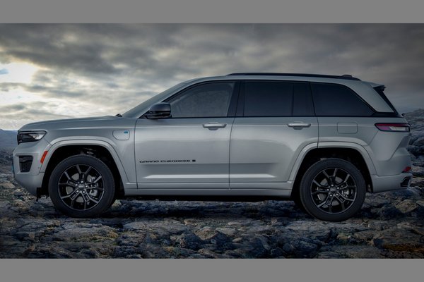 2023 Jeep Grand Cherokee 4xe 30th Anniversary