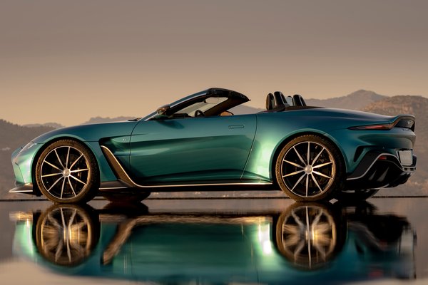 2023 Aston Martin Vantage V12 Roadster