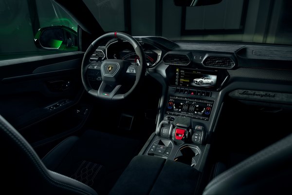 2023 Lamborghini Urus Performante Interior