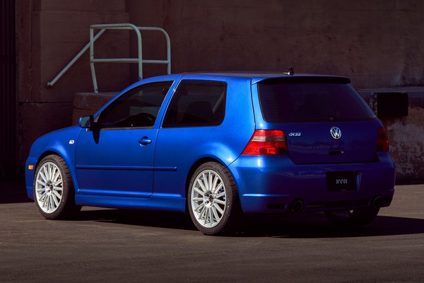 2004 Volkswagen Golf R32