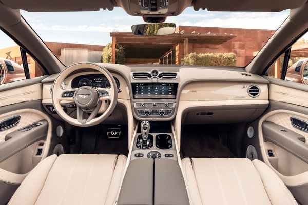 2023 Bentley Bentayga EWB Interior
