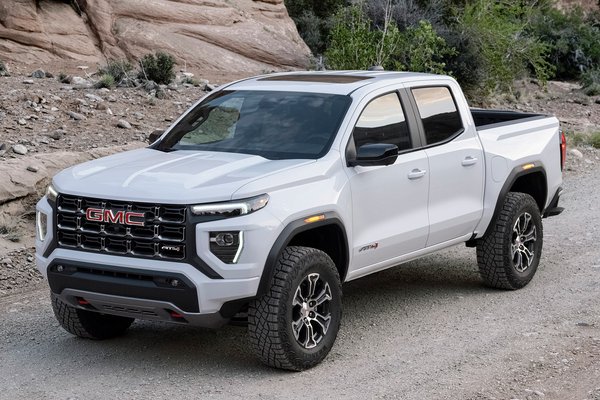 2023 GMC Canyon AT4