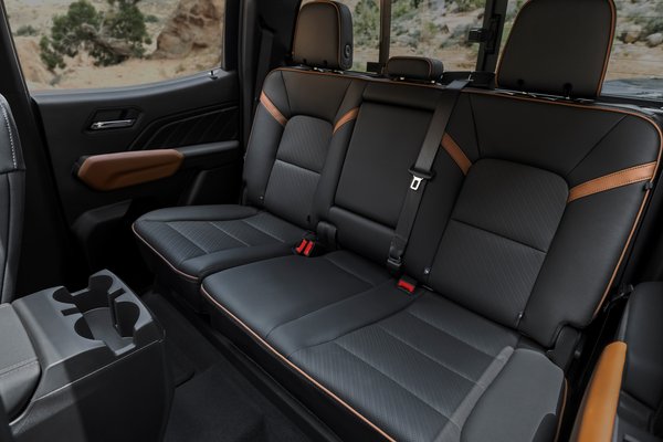 2023 GMC Canyon AT4 Interior