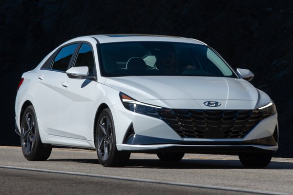 2023 Hyundai Elantra sedan