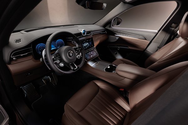 2023 Maserati Grecale GT Interior
